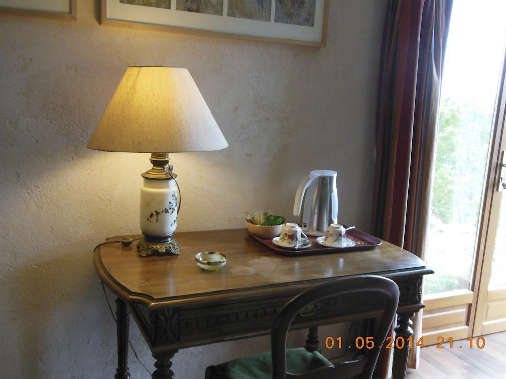 Chambre D'Hotes La Bichette Chassagny Room photo